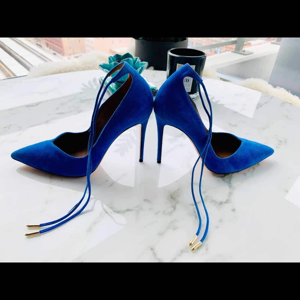 Aquazzura blue pump
